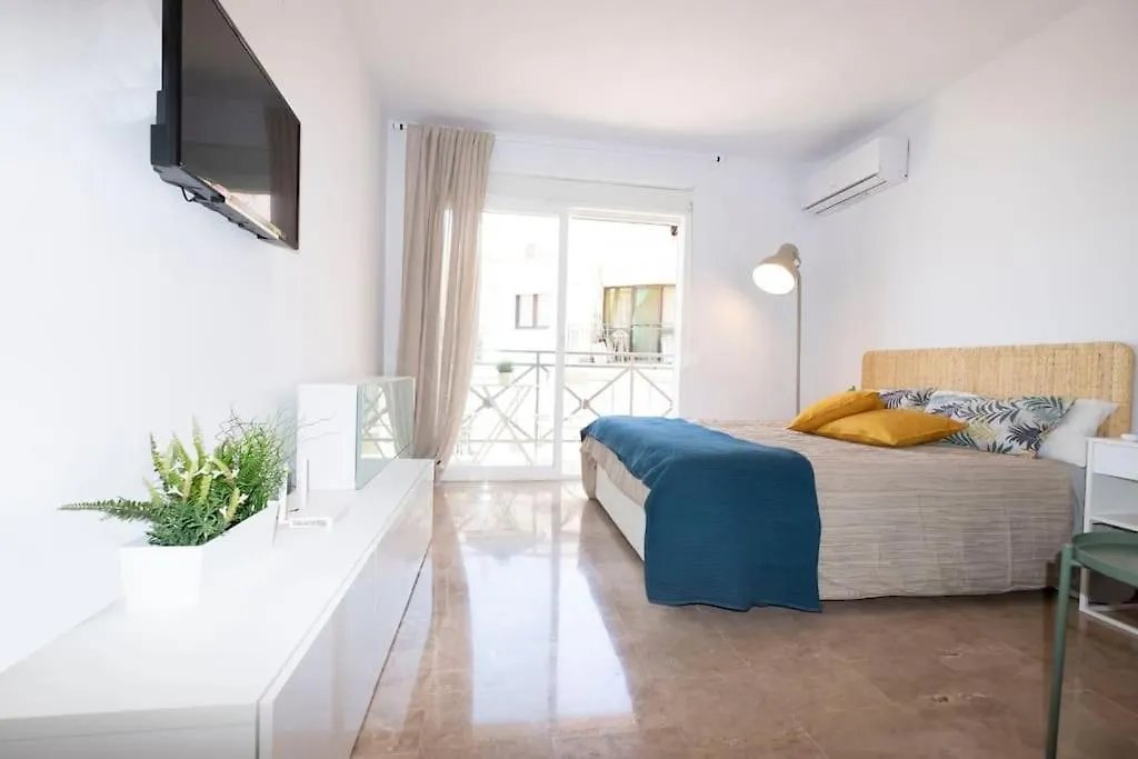 Modern & Cozy Studio Excellent Location Near Beach Torremolinos Apartment