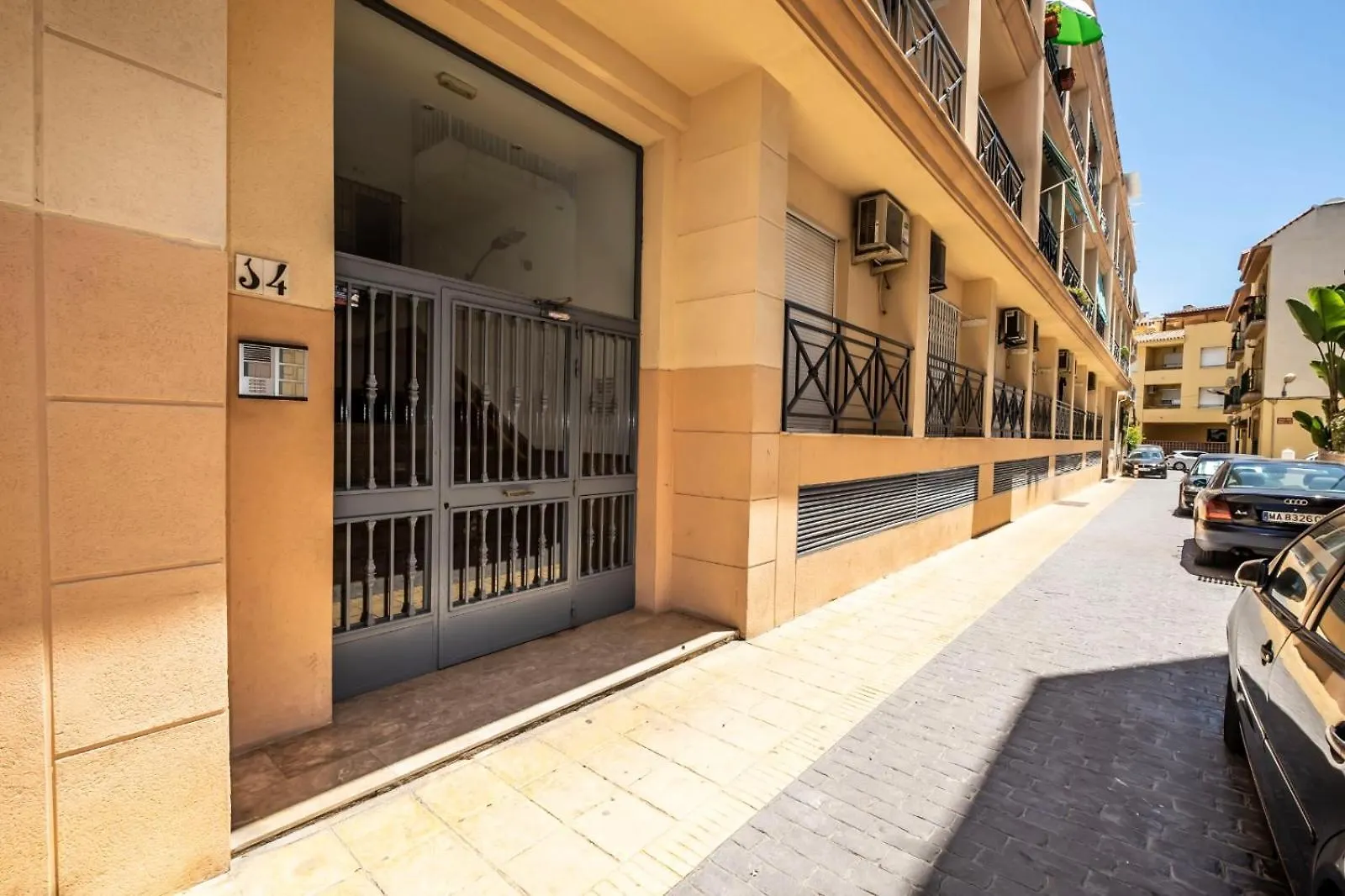 Apartment Modern & Cozy Studio Excellent Location Near Beach Torremolinos