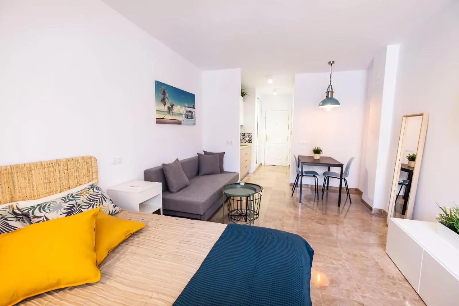 Modern & Cozy Studio Excellent Location Near Beach Torremolinos
